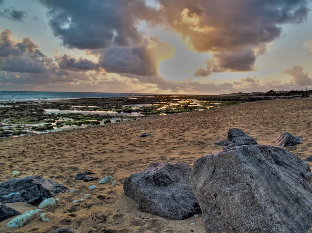 Plage de La Perroche — photo by jfoto.fr