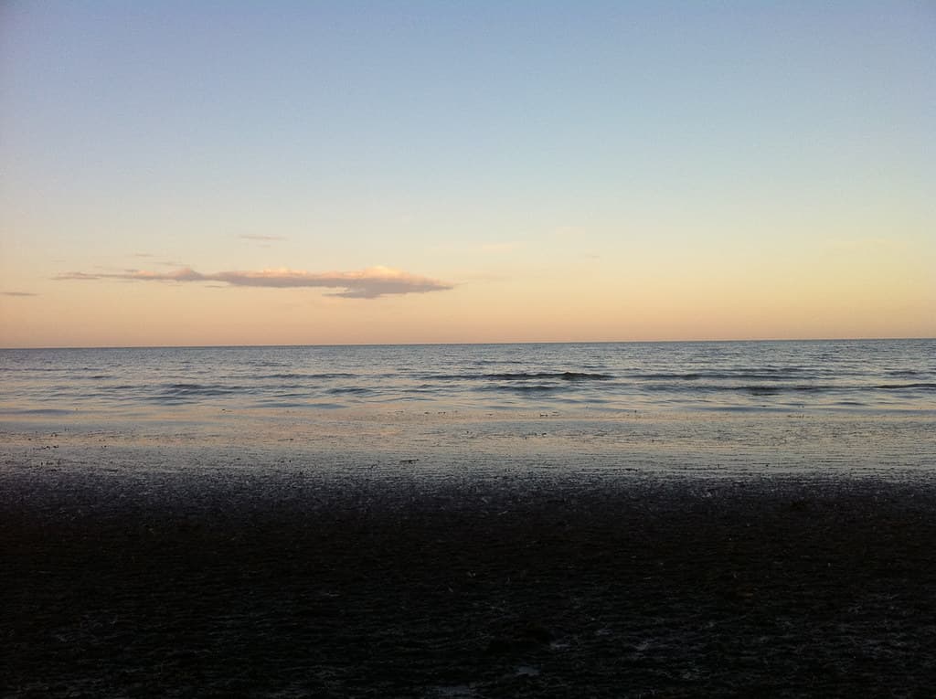 Bredsättra Beach — photo by karlabrunet