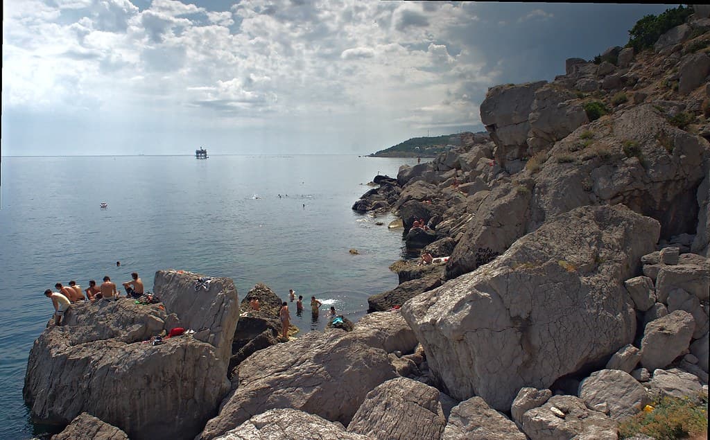 Ponizovka Beach — photo by Sasha Vasko