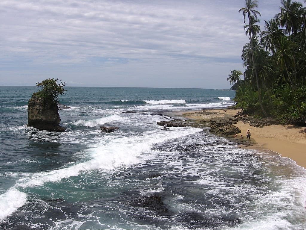 Playa Negra Puerto Viejo — photo by samiq