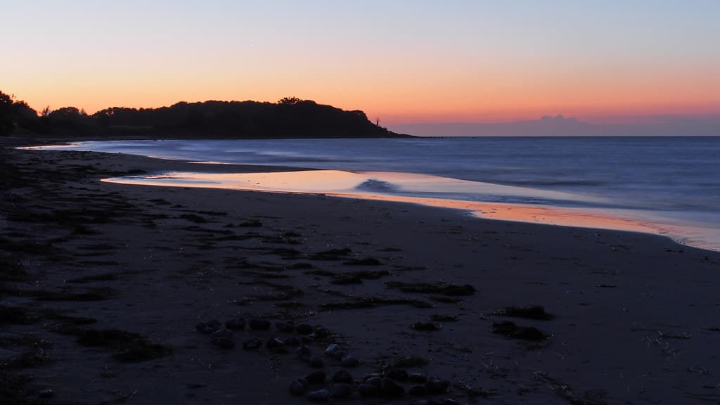 Klintholm Havn Strand — photo by :NFR: