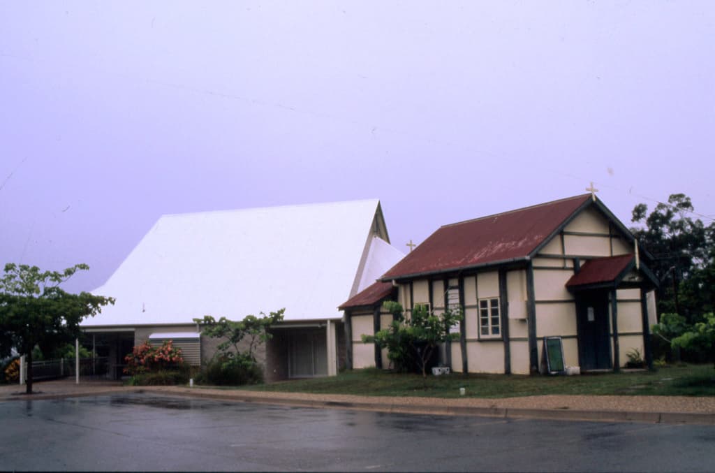 St Luke's Anglican Church, Boyne Island, 1992