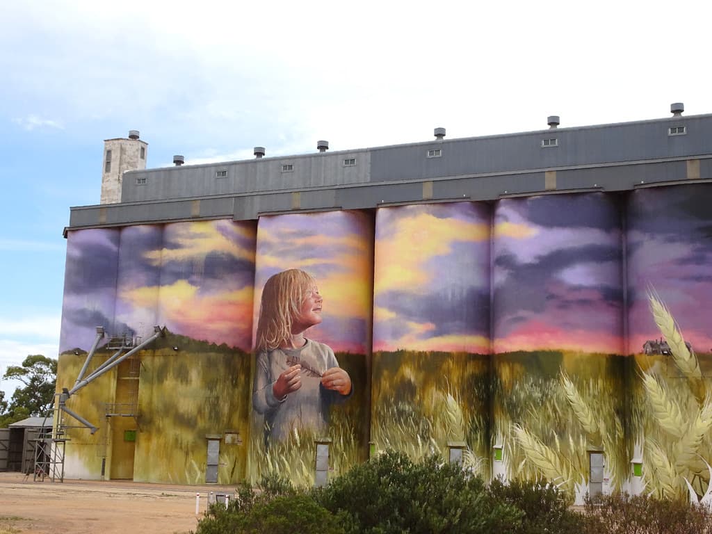 Kimba. The grain paddocks of Eyre Peninsula are depicted on the Viterra grain silos. Completed in 2017.