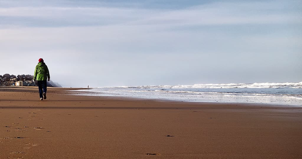 Wecoma Beach — photo by Linc Spaulding