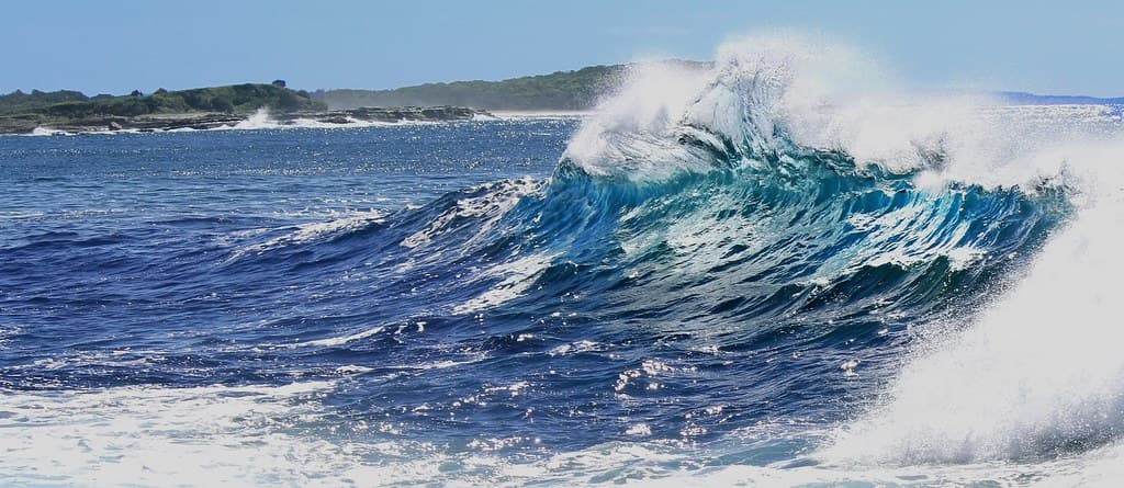 Waves at Bluff beach
