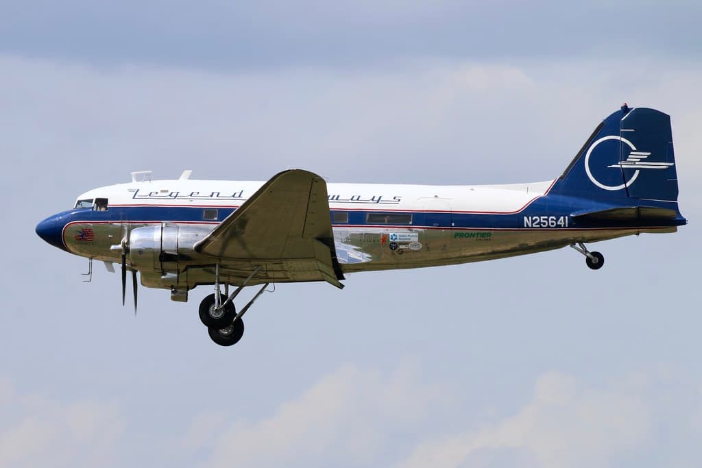 N2564 DC-3C Legend Airways “Liberty” Duxford 3.6.19