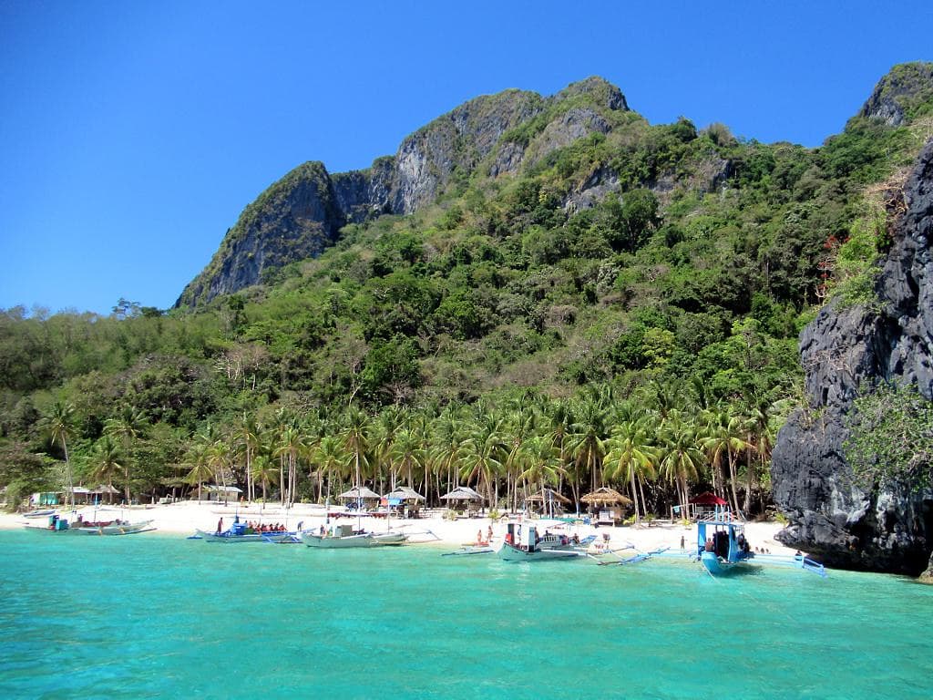 Las Cabanas Beach — photo by D-Stanley