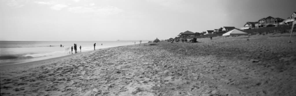 Pinhole Duck (MF Tmax 100)