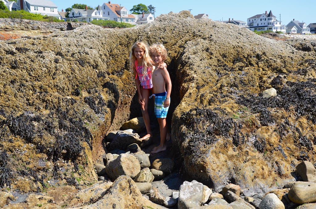 The Kids In The Devil's Bathtub