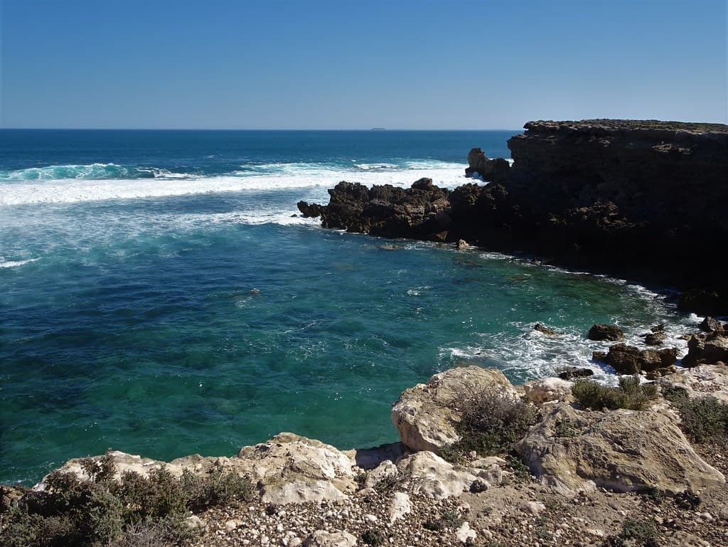 Elliston Eyre Peninsula. Beautiful cliffs and ocean views at the edge of the town.