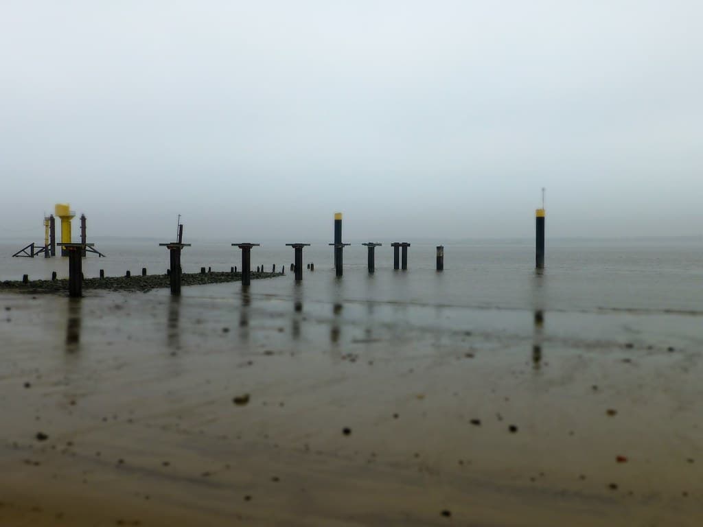 Glückstadt Elbe Beach — photo by Wuppataler