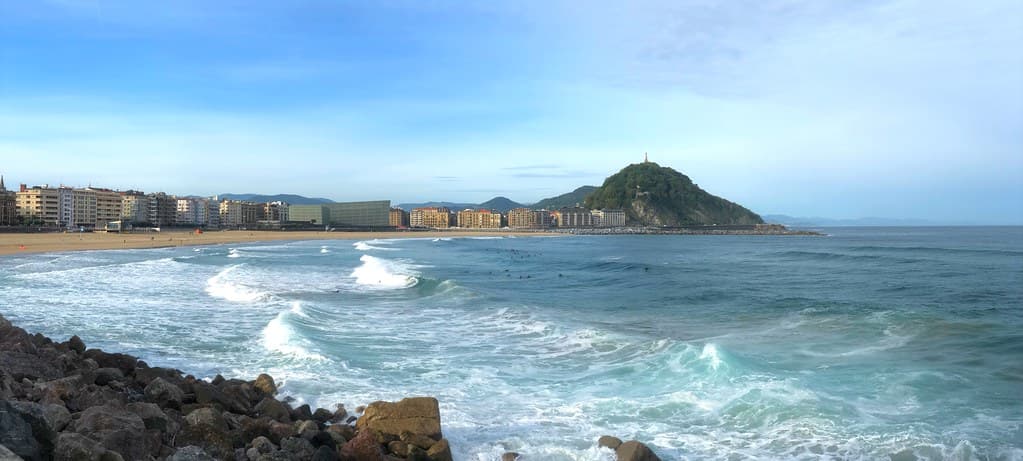 Zurriola Beach — photo by Joanbrebo