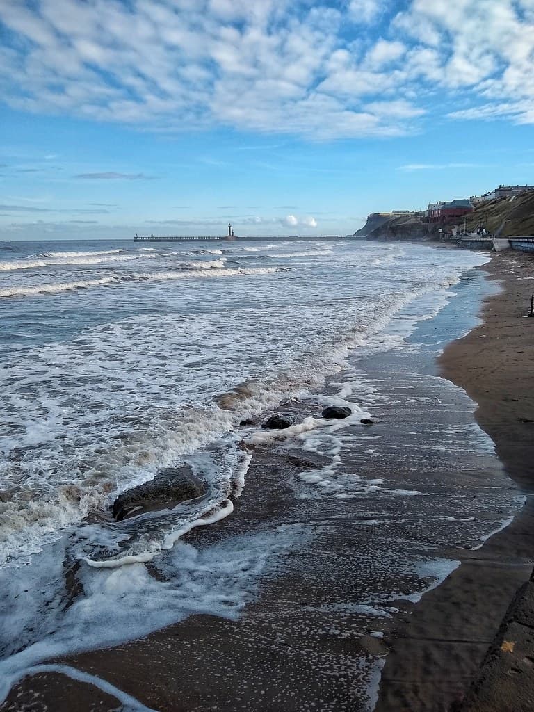 Kettleness Beach — photo by tubblesnap