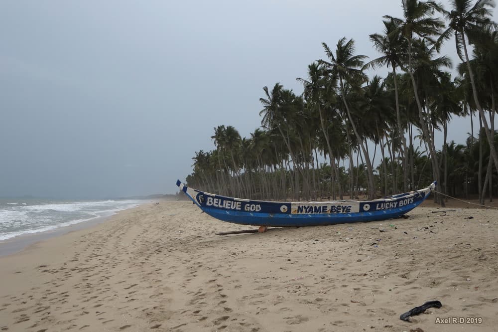 Winneba Beach — photo by -AX-