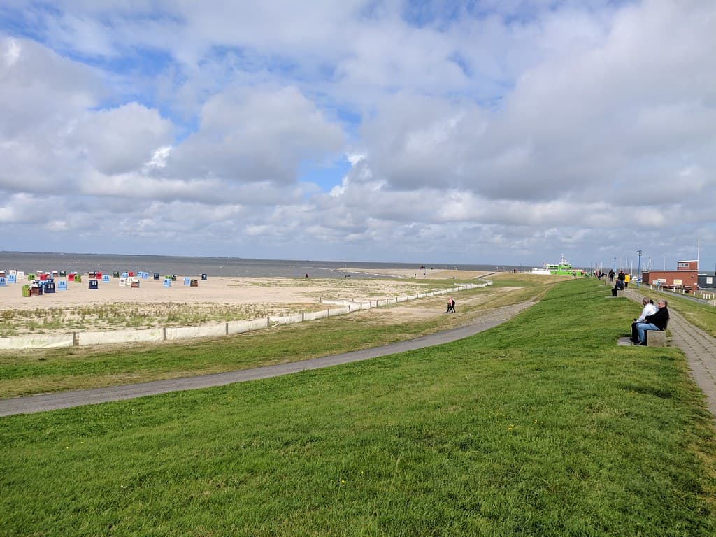 Harlesiel Beach — photo by Alf Igel