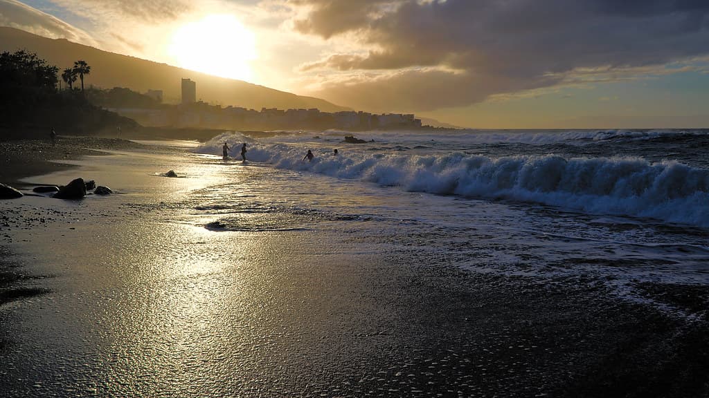Playa Jardín — photo by Laurent Simon