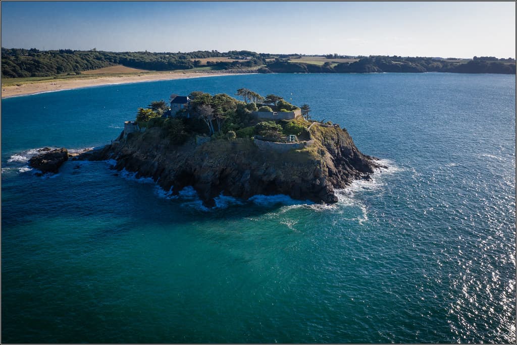 Plage du Guesclin, Saint-Coulomb