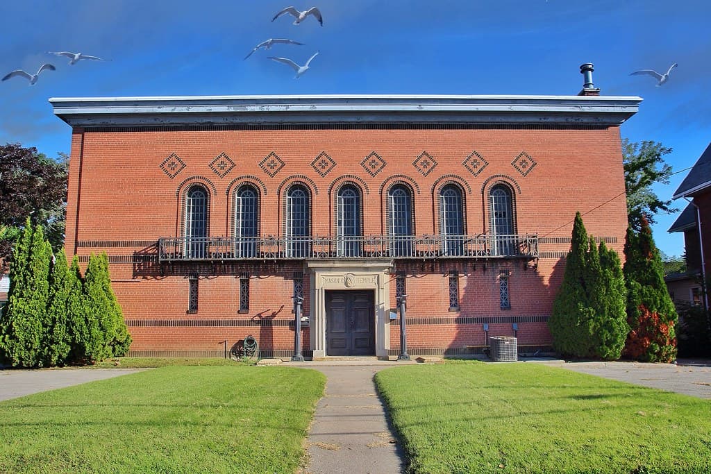 Masonic Temple - Seneca County -  Architecture - Sea Gulls