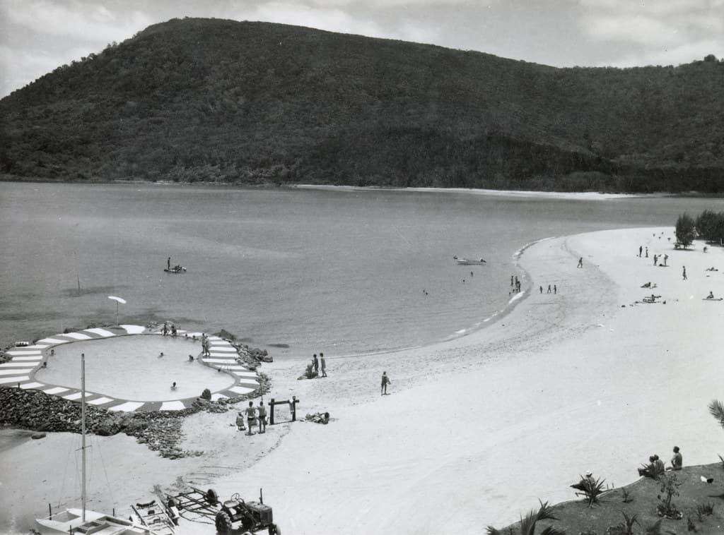 Brampton Island - Swimming Pool & Beach