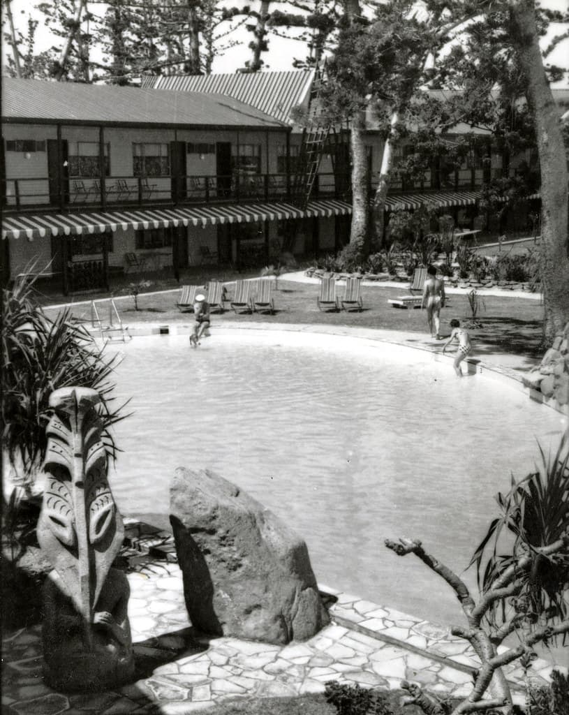 Daydream Island, Swimming Pool & Accommodation