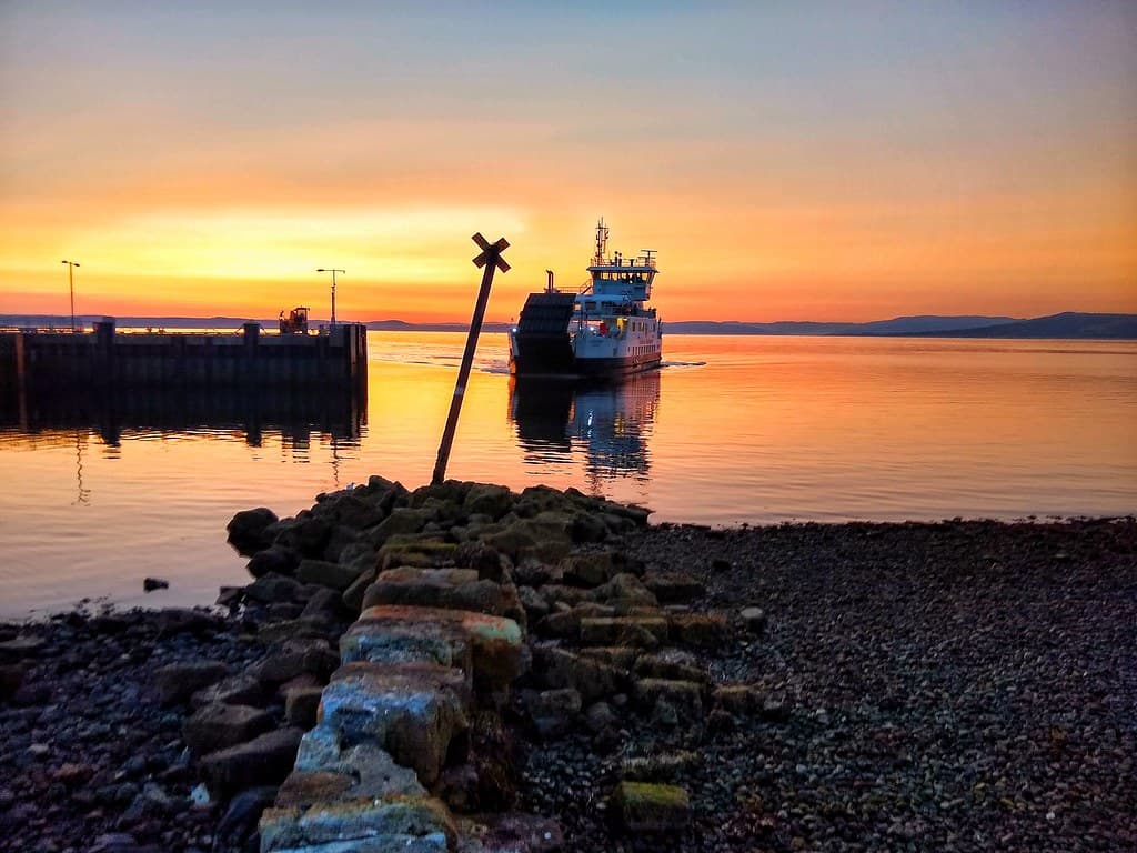 Largs Beach — photo by tubblesnap