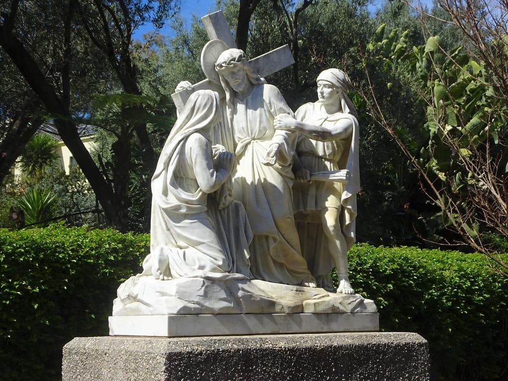 Mitcham. Urrbrae. Marble statue of the stations of the cross as Jesus has his brow wiped.   In the Sacred Gardens of St Pauls Passionist Monastery and Catholic Church.