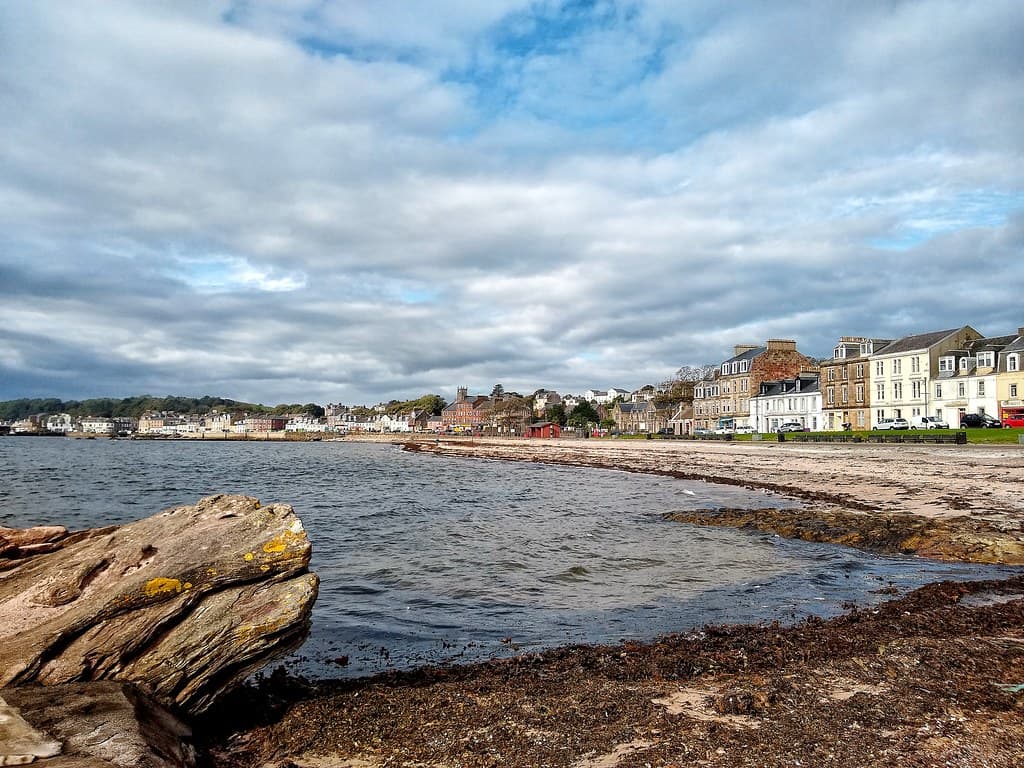 Largs Beach — photo by tubblesnap