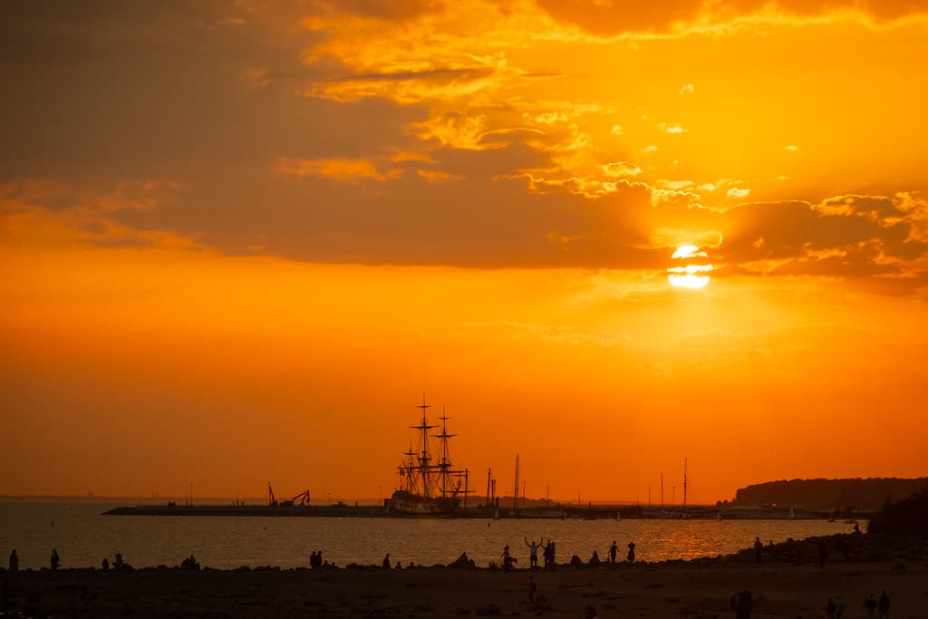 Lakhta Beach — photo by VladimirTro