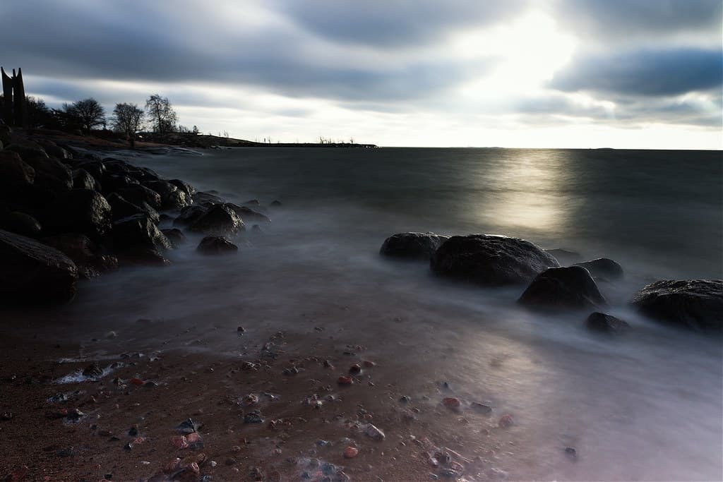 Suomenlinna Beach — photo by Tuomo Lindfors