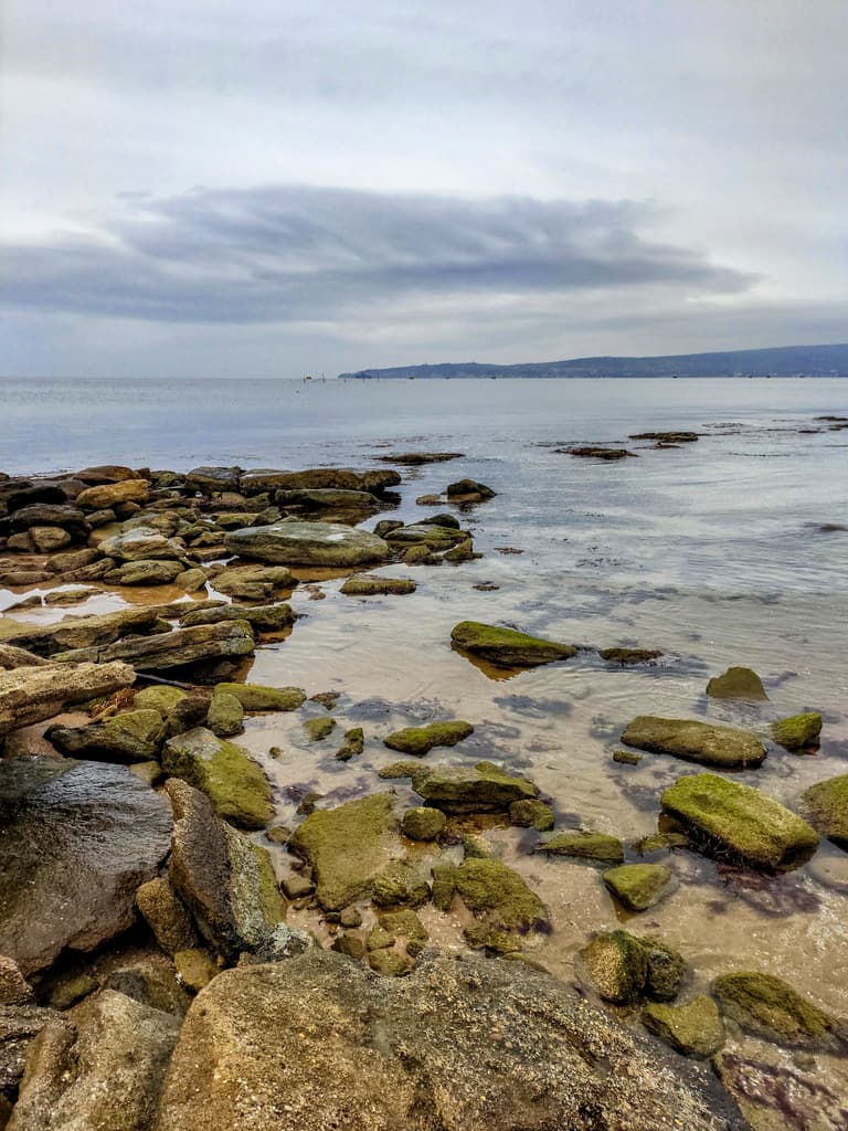 Kameshki Beach — photo by Art (RUS) Potosi