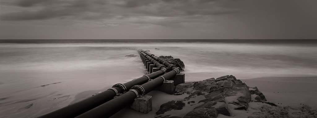 #5720  Thirroul Beach CW