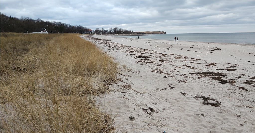 Wohlenberger Wiek Beach — photo by ThomasKohler
