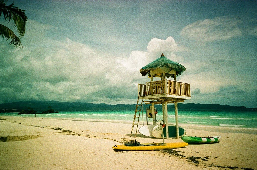 Diniwid Beach — photo by darkcanopy