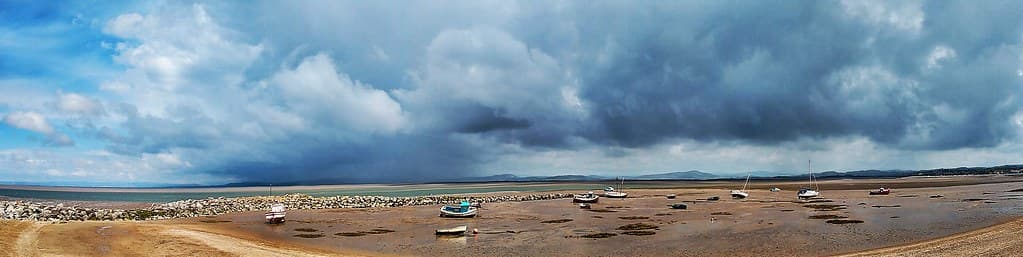 Heysham Beach — photo by tubblesnap