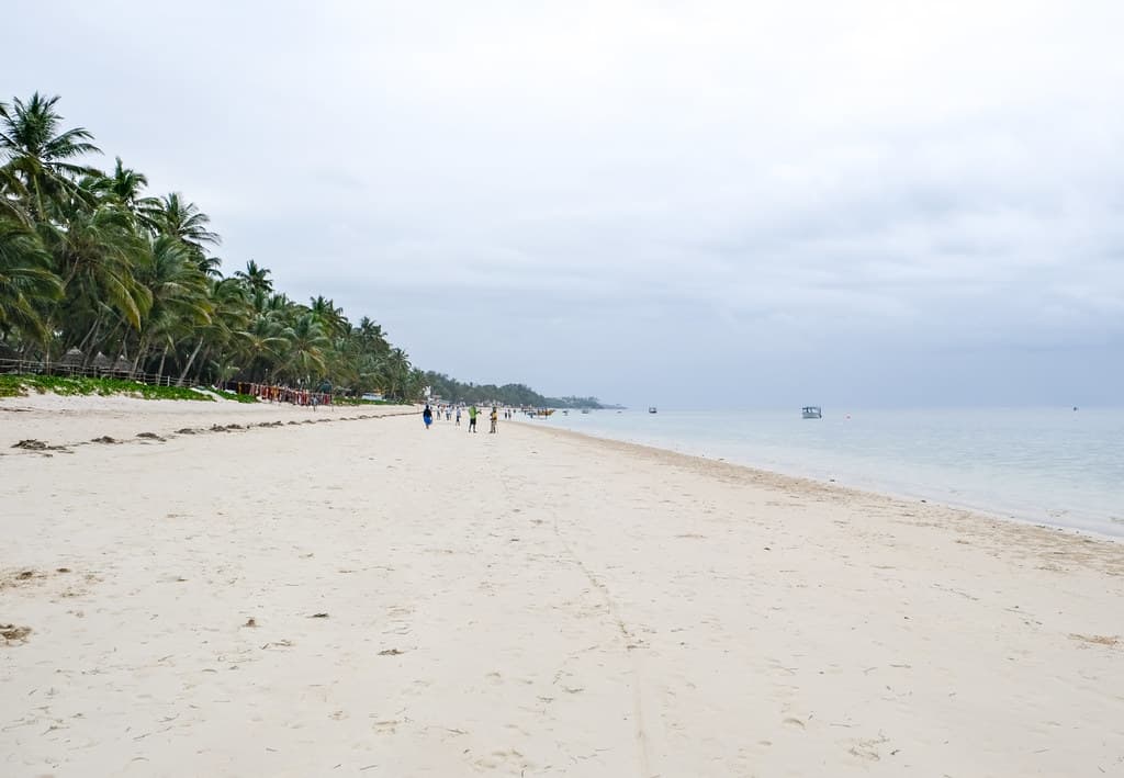 Maweni Beach — photo by Francisco Anzola