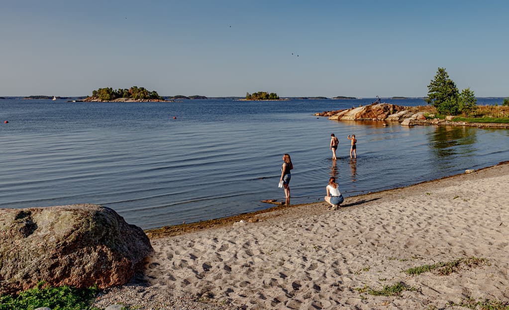 Kaunissaari Beach