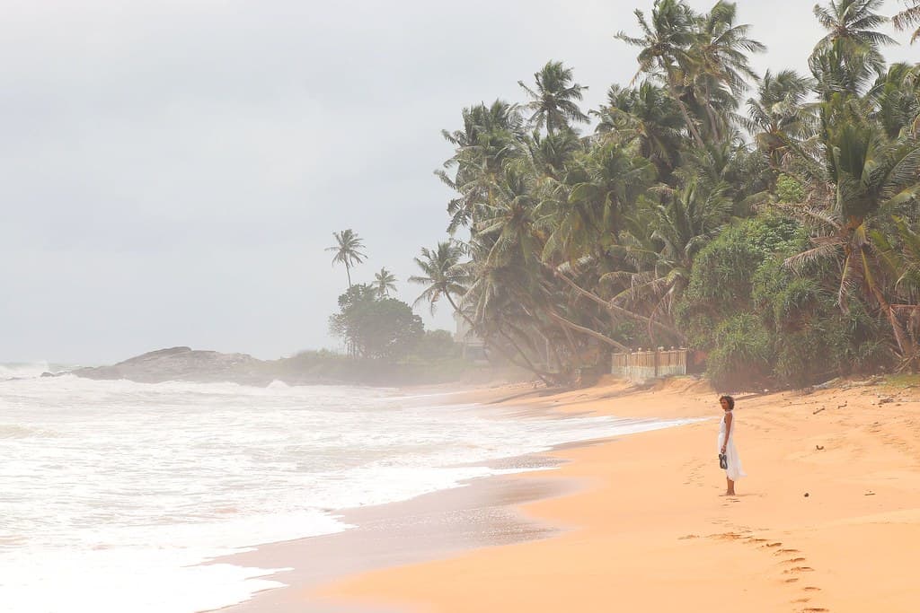 Bentota River Mouth Beach — photo by Fozzman