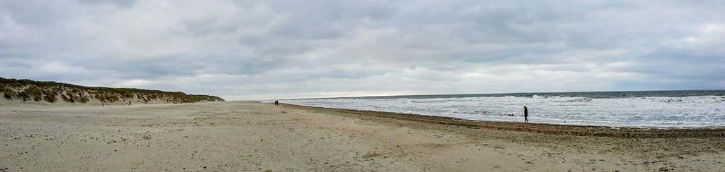 Huisduinen Beach — photo by Hindrik S
