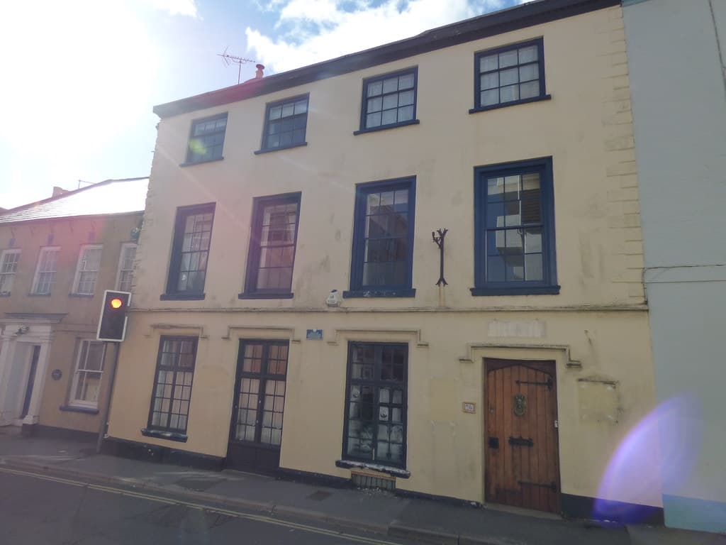 4 Church Street, Lyme Regis