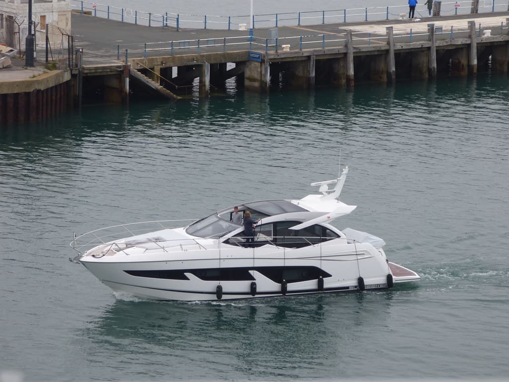 Nothe Fort, Weymouth - Pleasure Pier - Subseeker boat