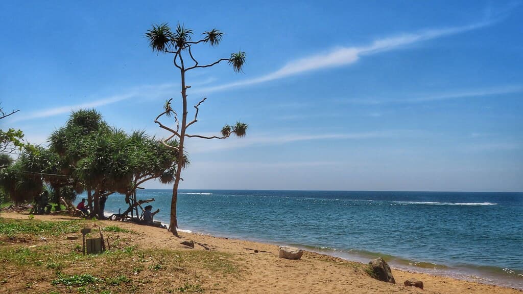 Galle Face Green Beach — photo by Dennis S. Hurd