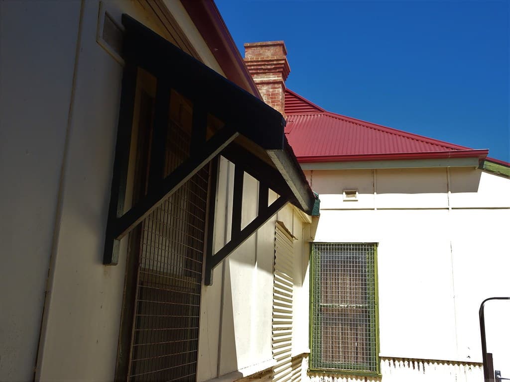 Ceduna.  The government primary school was erected in 1914. Timber framed but with red brick fireplaces . It is now the nucleus of the National Trust Museum.