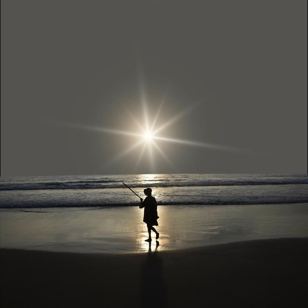 "Sun Comes Down With a Burning Glow" (Sri Lanka)