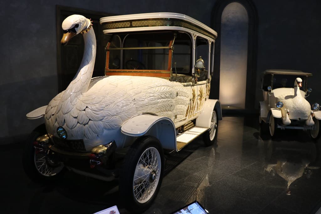 1910 Brooke Swan Car