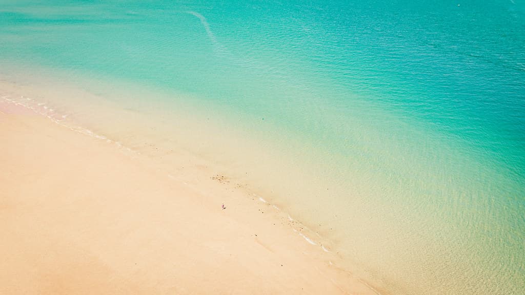 Polzeath Beach — photo by Éole