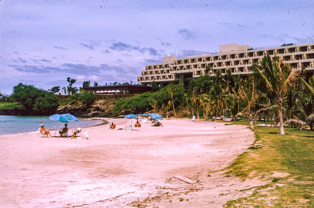 Found Kodachrome Slide --Mauna Kea Beach Hotel, Hawaii