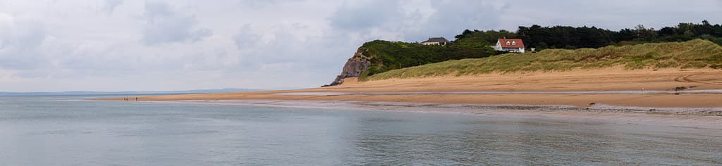 Tenby Beach — photo by PangolinOne