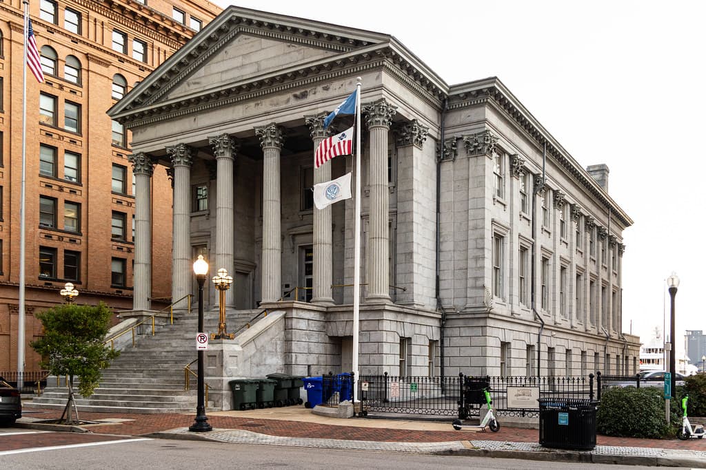 Owen B. Pickett United States Custom House, Norfolk, Virginia, United States