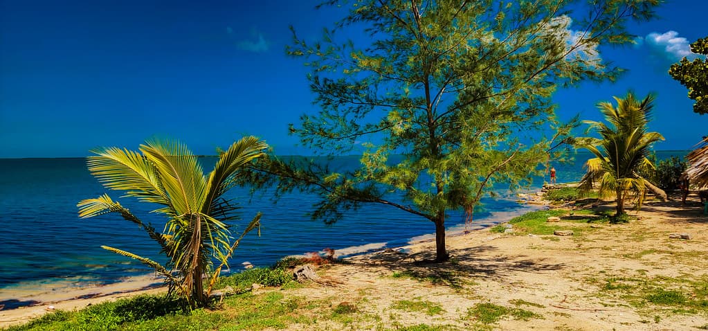 Playa Carahatas — photo by lezumbalaberenjena