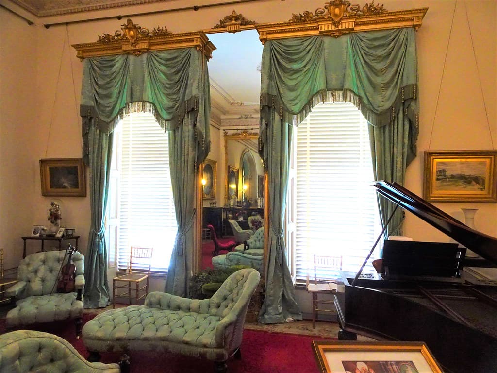 Werribee. Drawing room in Werribee Park mansion built in 1875 for the Chirnside brothers.